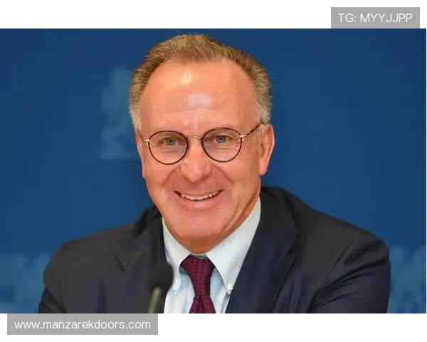 鲁梅尼格调侃斯图加特称找到愿为沃尔特马德豪掷重金的冤大头 鲁梅尼格调侃斯图加特称找到愿为沃尔特马德豪掷重金的冤大头