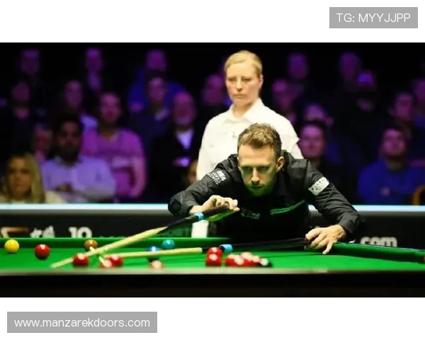 雷克瑟姆队长怒击卡迪夫球迷，主场惹火拳拳报复