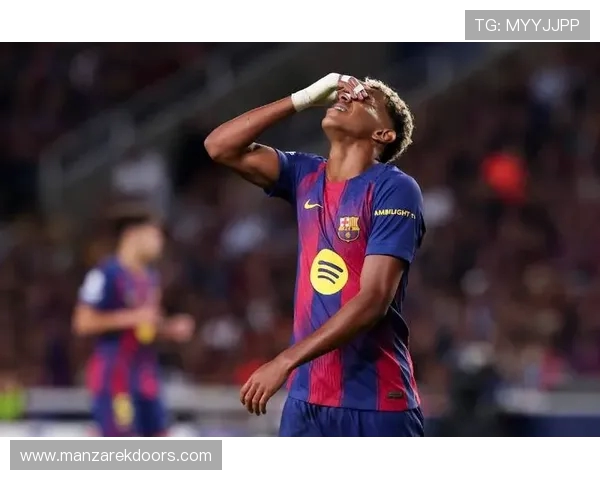 弗里克尝试孔德踢右后卫 库巴西与加西亚搭档中卫配置